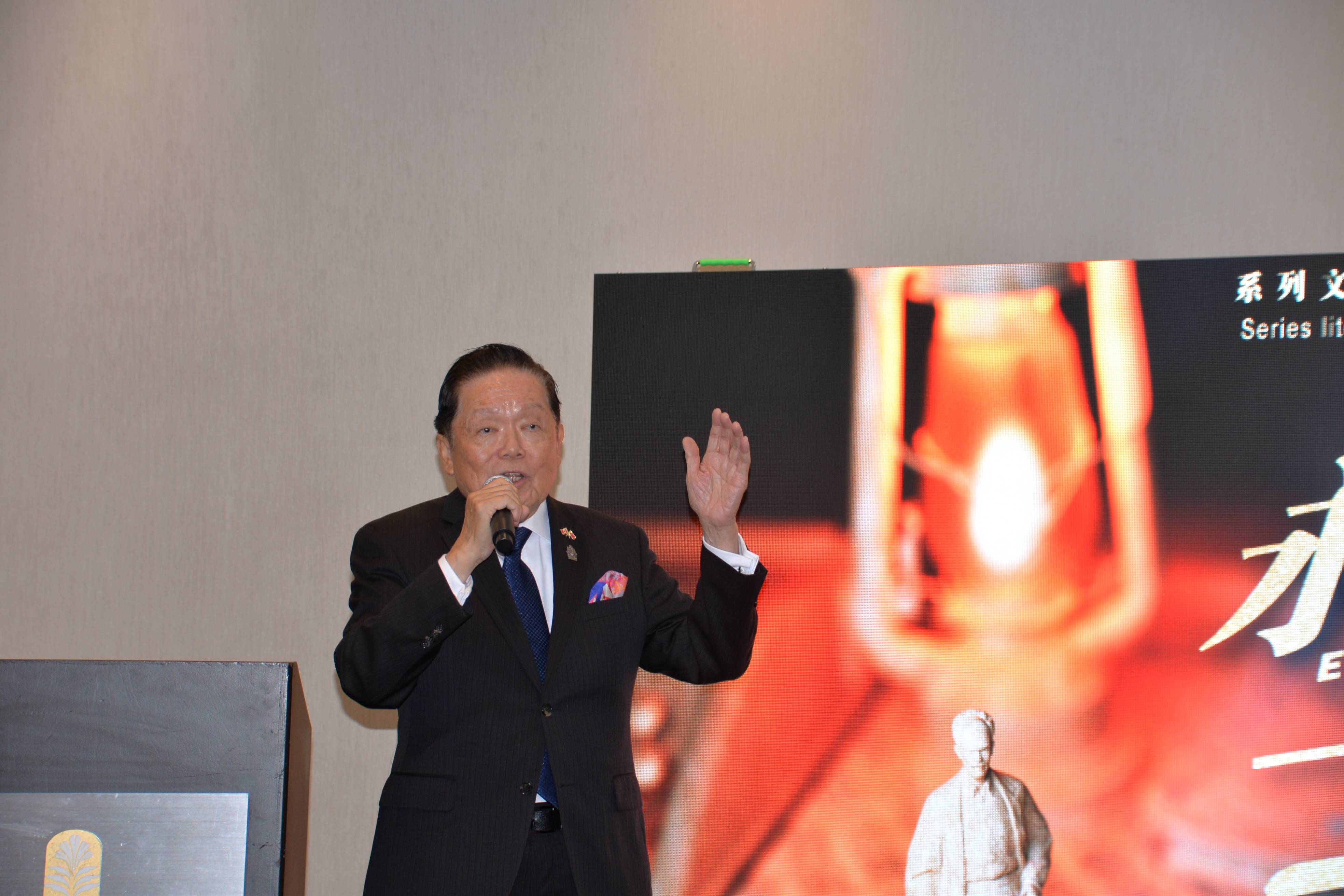 ��¼Ƭ������ļ���•����������������ǡ����ⲥ����ʽ��