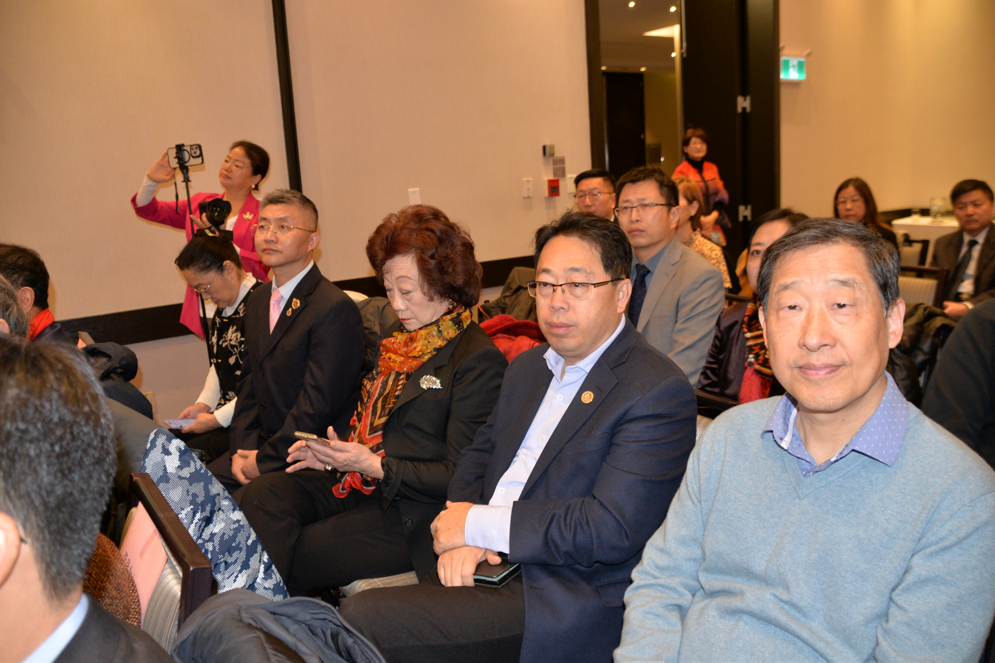 ��¼Ƭ������ļ���•����������������ǡ����ⲥ����ʽ��