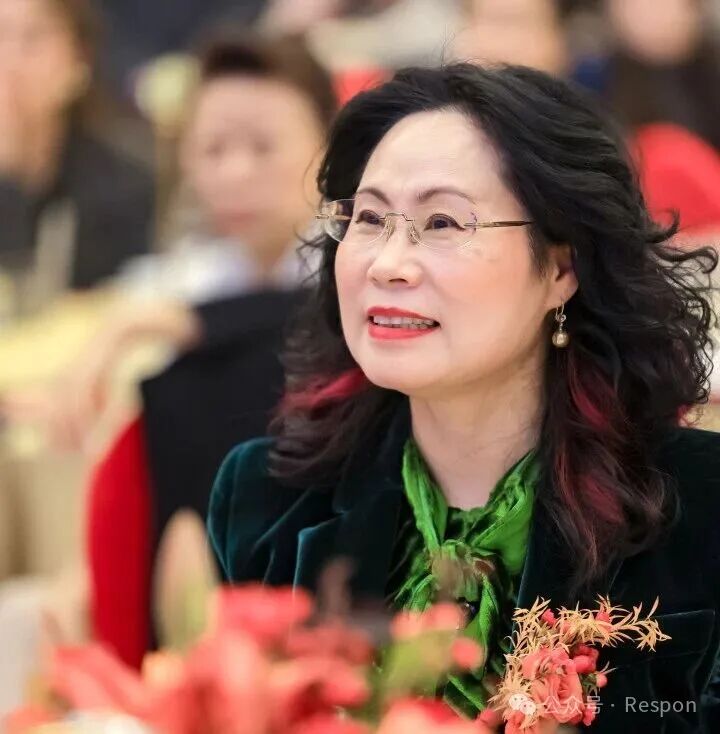 2026 ������Ӣ����������ʳ�ɳ�������ʢ��Բ������