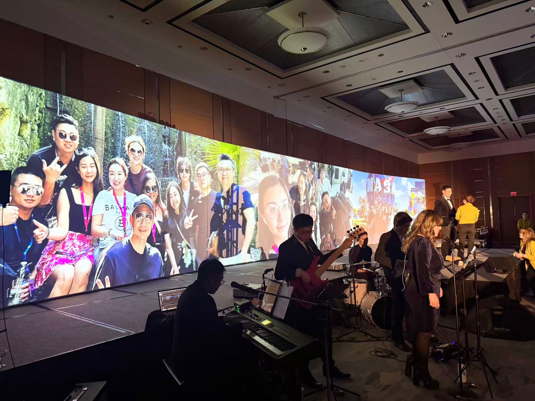 ���ɰٴ� ȺӢ���ס�����o���ŵ������������߰佱����¡�ؾ�