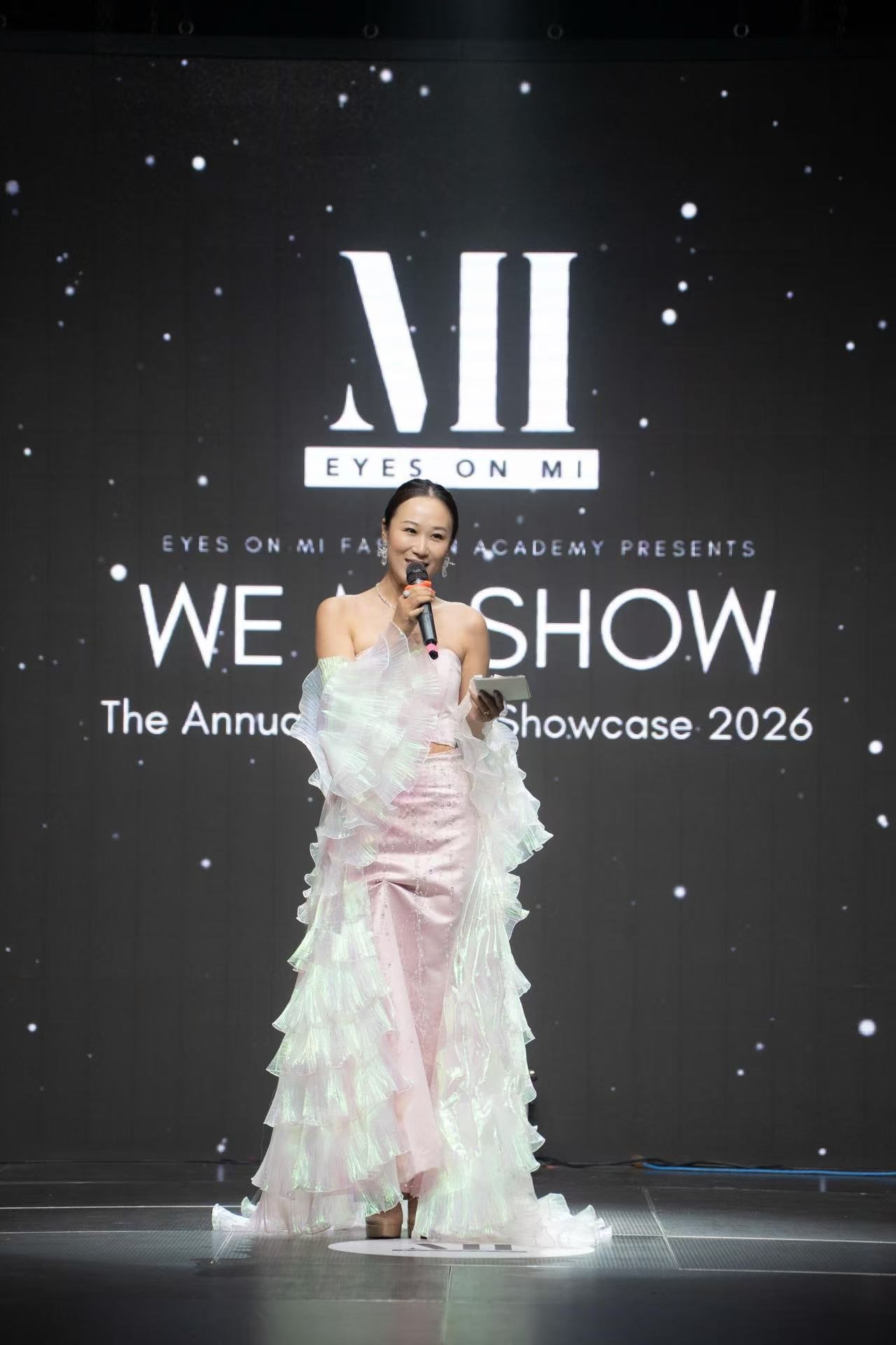 �ƽ���� ��ҫ���ʣ�WE MI SHOW2026�������ʢ���ڶ��׶�Բ����