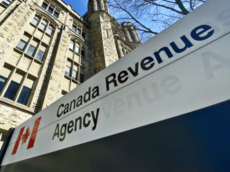 加拿大宣布：新的一年有大量的税收上调！年收入超$4万税更高了！