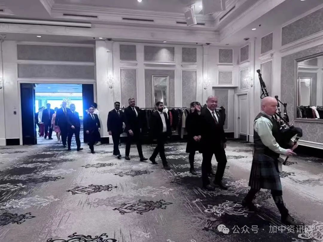 加拿大联邦国会议员蒋振宇为杰出人士颁授查尔斯三世国王加冕勋章