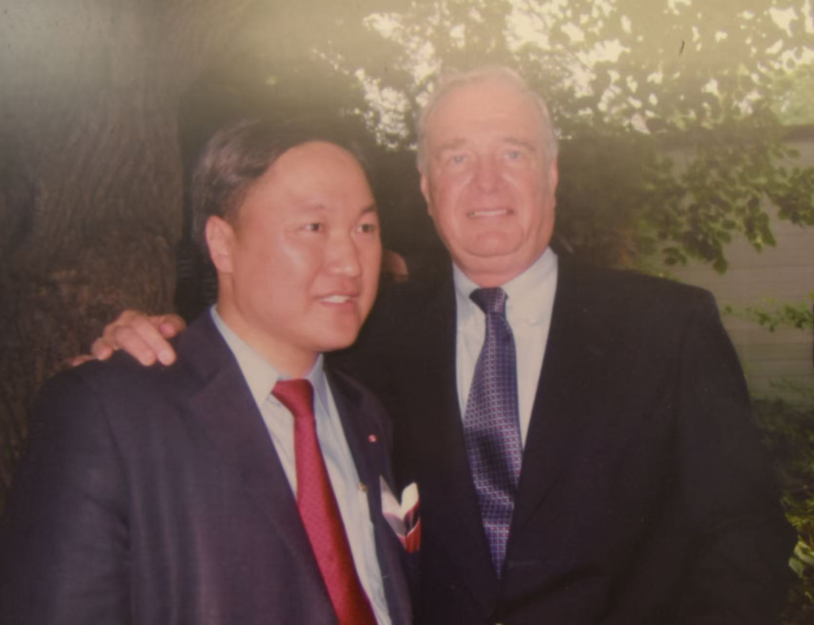 加中贸易促进会会长陆炳雄受邀出席加拿大总理马克·卡尼见面会