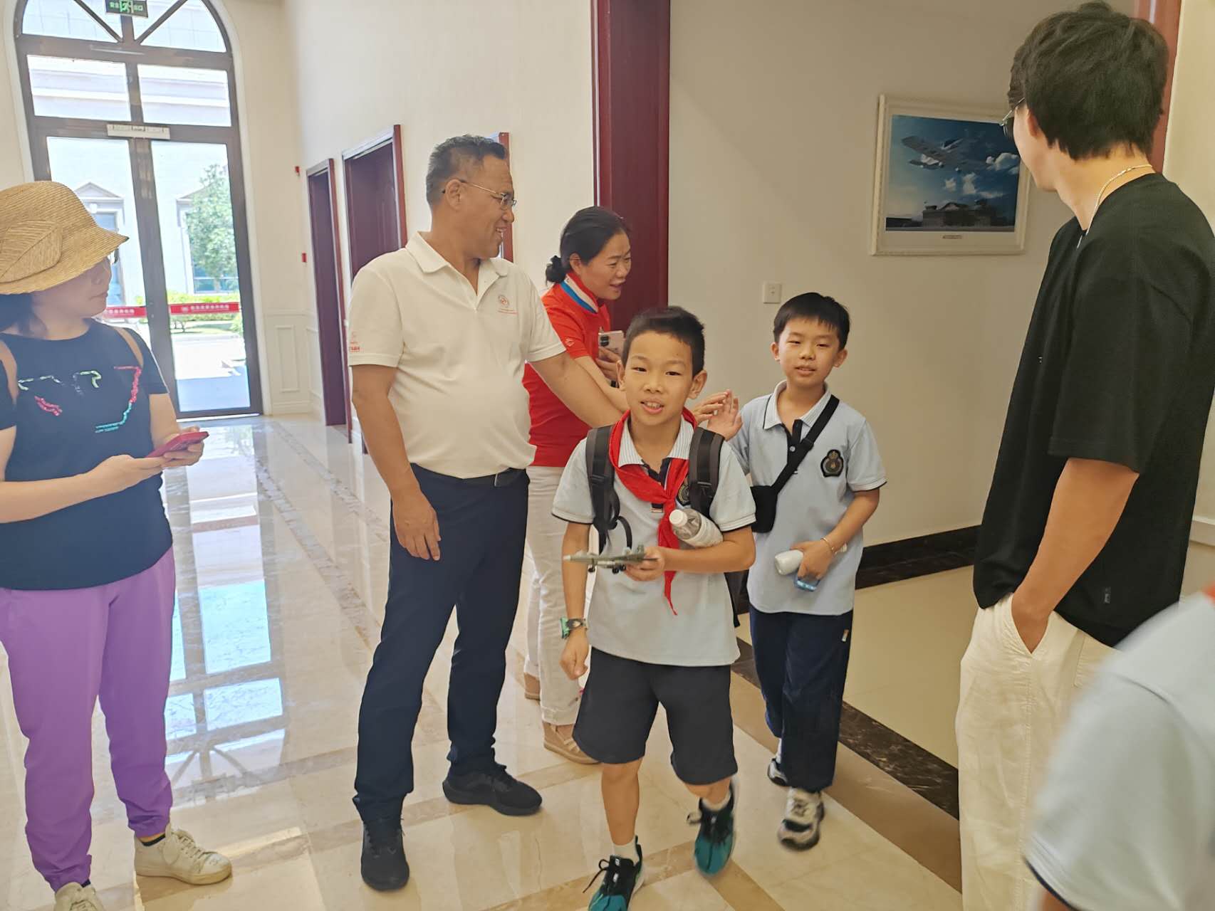 加拿大浙江总商会与加中校友商盟国际科技考察团赴新昌航空小镇调