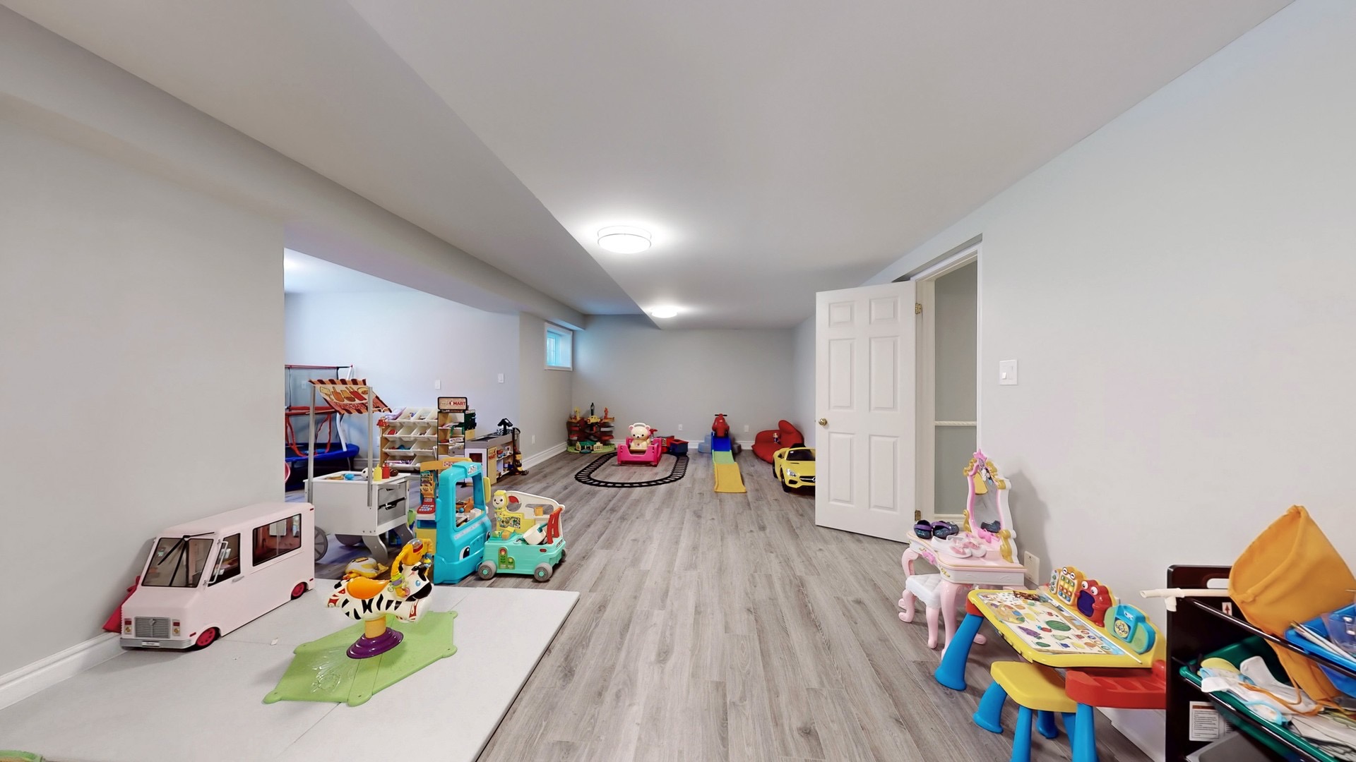 լר첩ʿ73133 Oatlands Cres.ׯ԰լӭӻԾ
