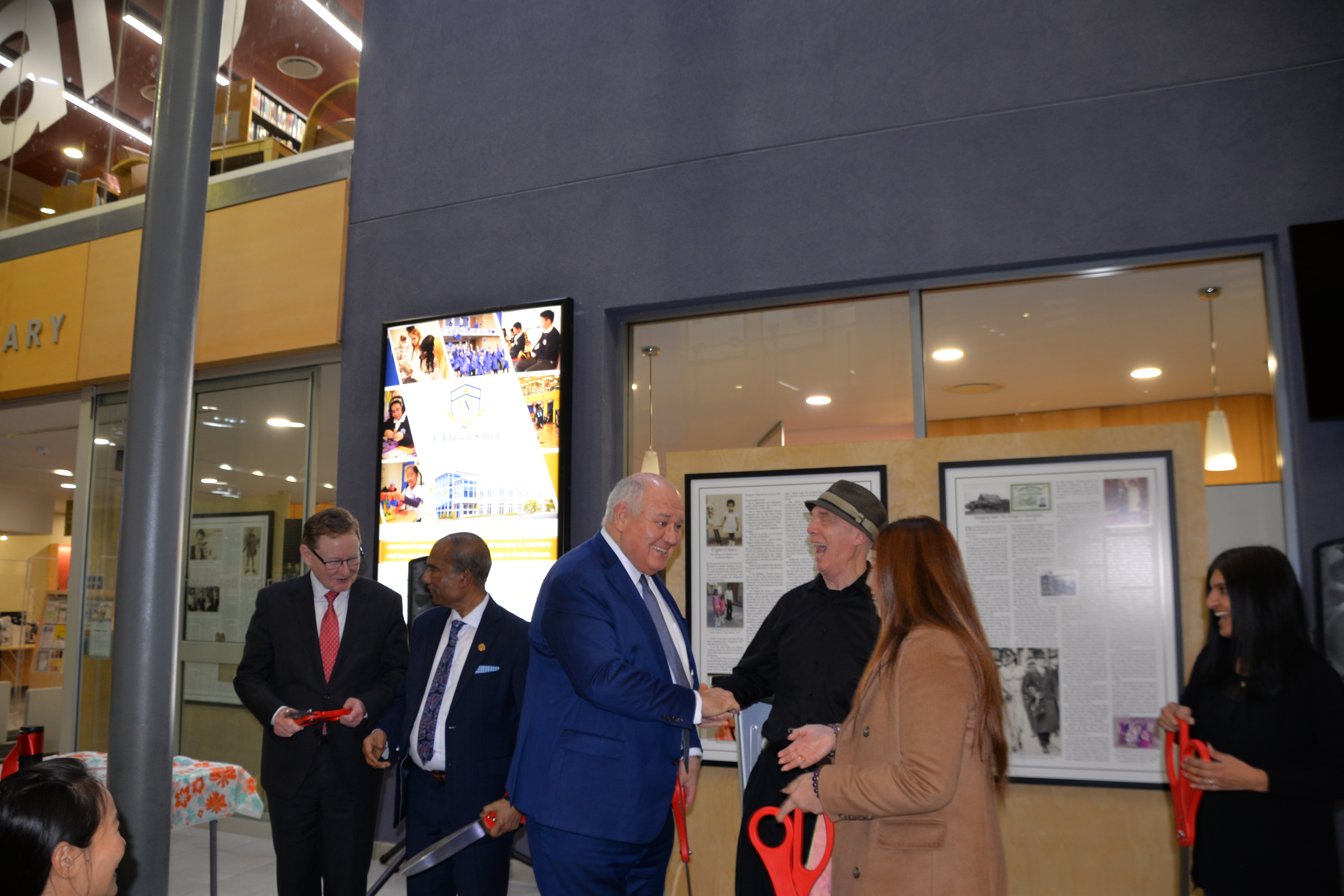 ���ô�����ģ�������չ�������ʢ��Ļ