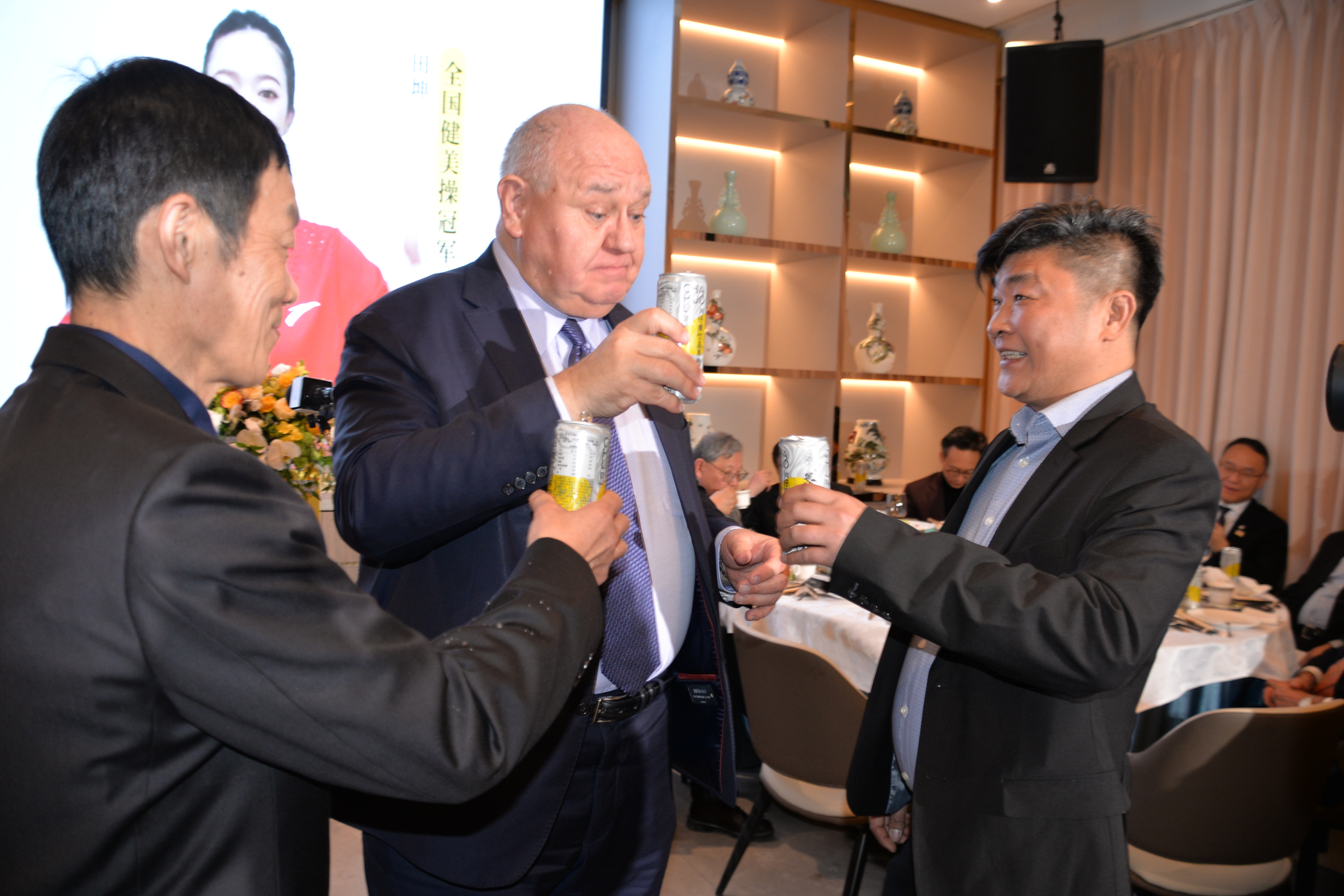 �л���ҩ��Ƭ��񥡿���ƽ�����Ʒ����Ƭ�����������ʽ��½����