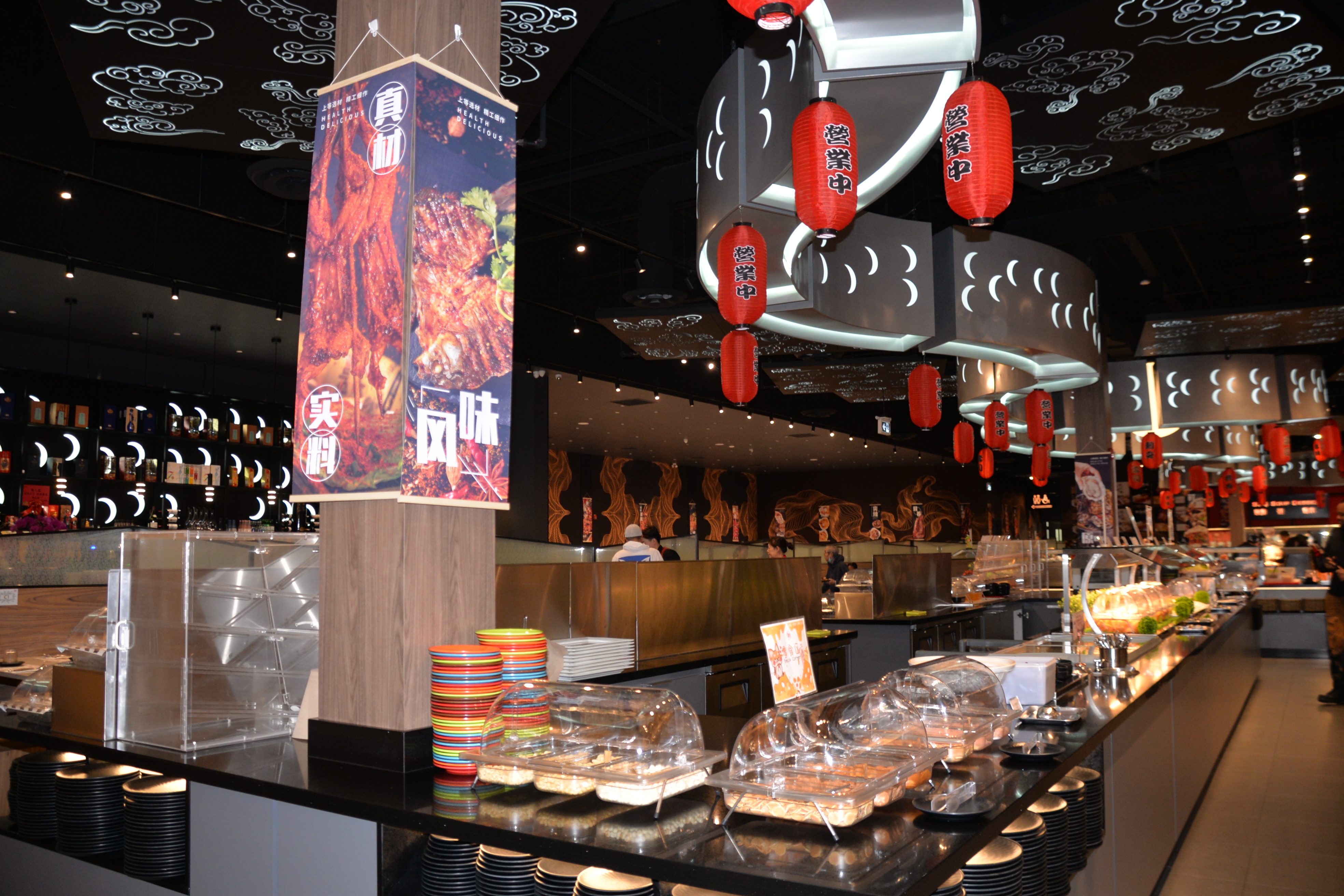 Asian Dragon Buffet��֮��ʢ��ҵ����λ��������ºع���ʢ��