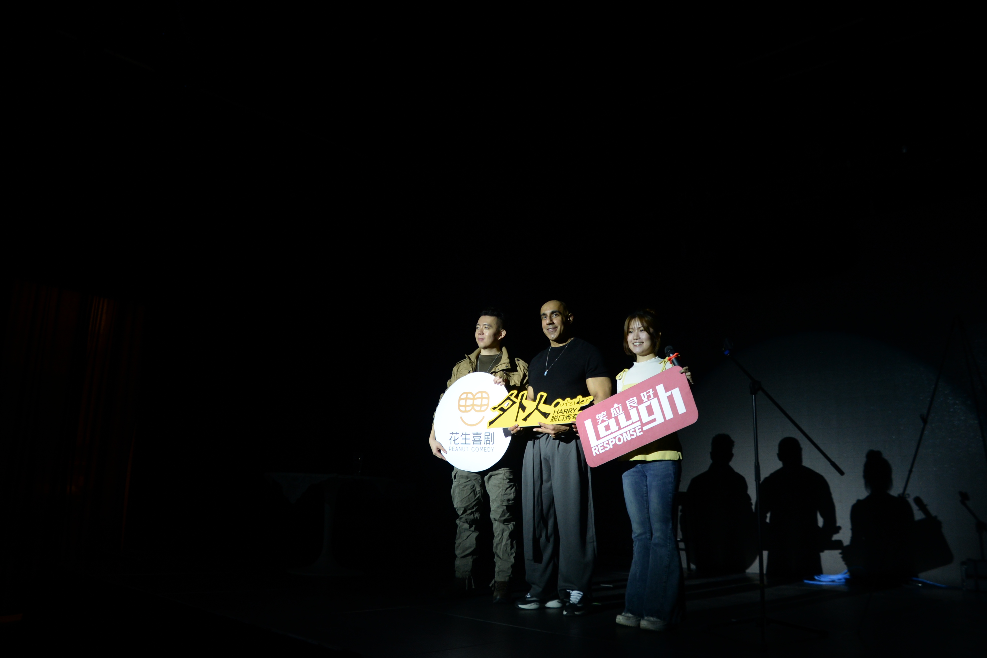 ը��һ��Ӣ���������ġ��ո���׶ࣺȫ���Ʒ����ⳡ�ݳ�̫����