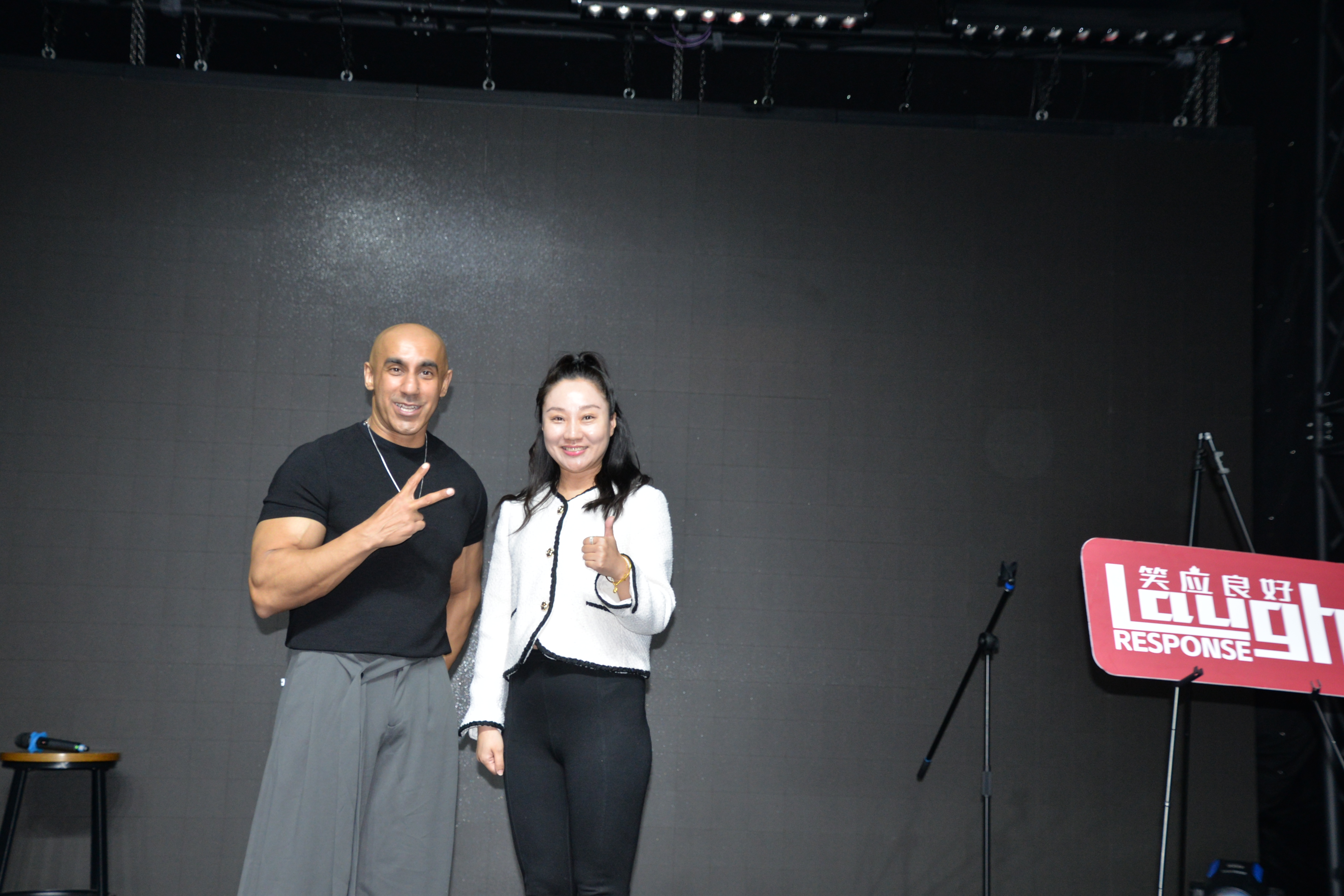 ը��һ��Ӣ���������ġ��ո���׶ࣺȫ���Ʒ����ⳡ�ݳ�̫����