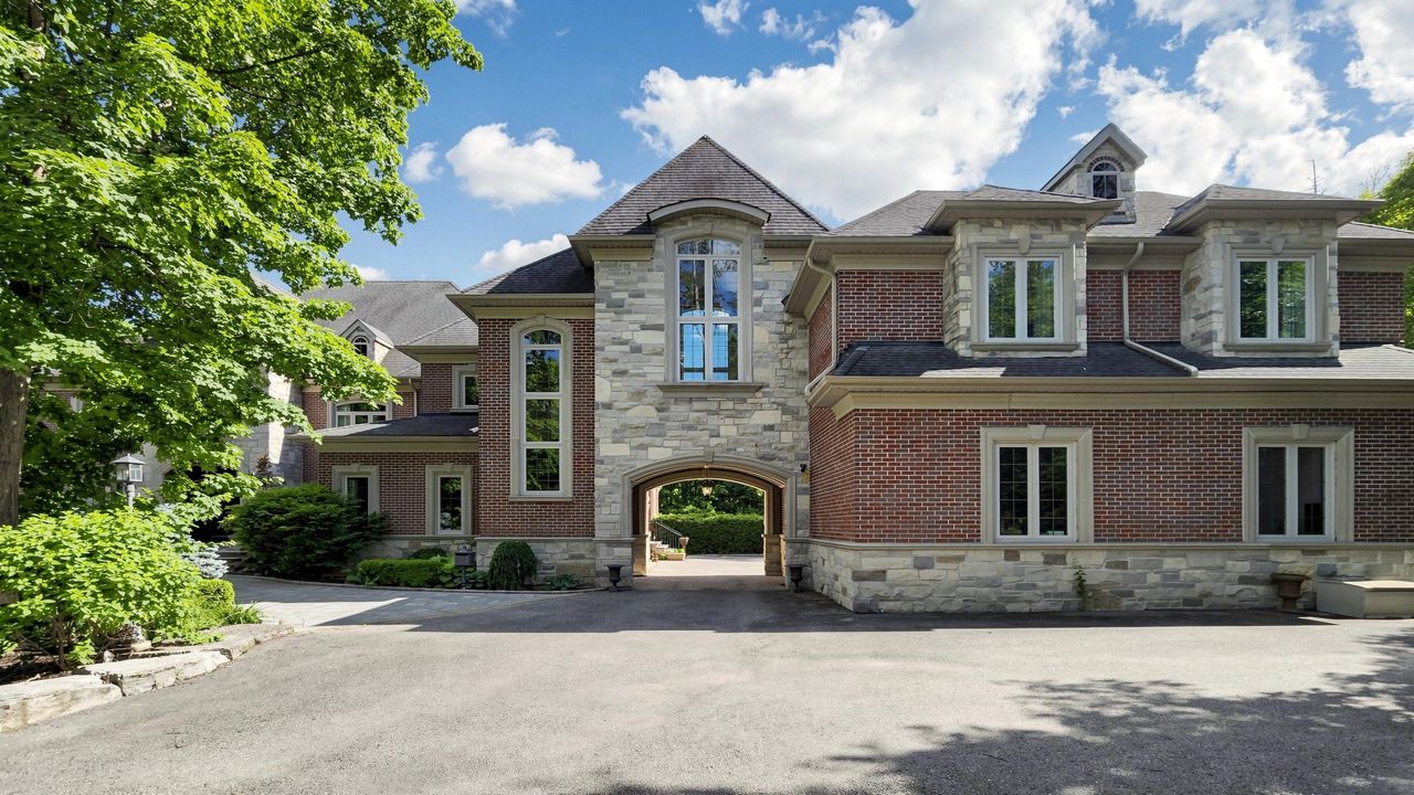迷人的森林庄园——29 Moraine Forest Trail. Whit-Church Stouf