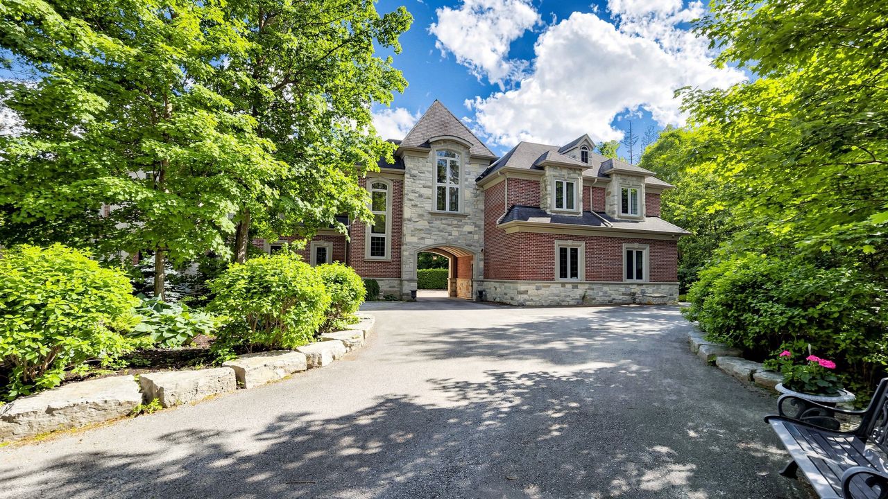 迷人的森林庄园——29 Moraine Forest Trail. Whit-Church Stouf