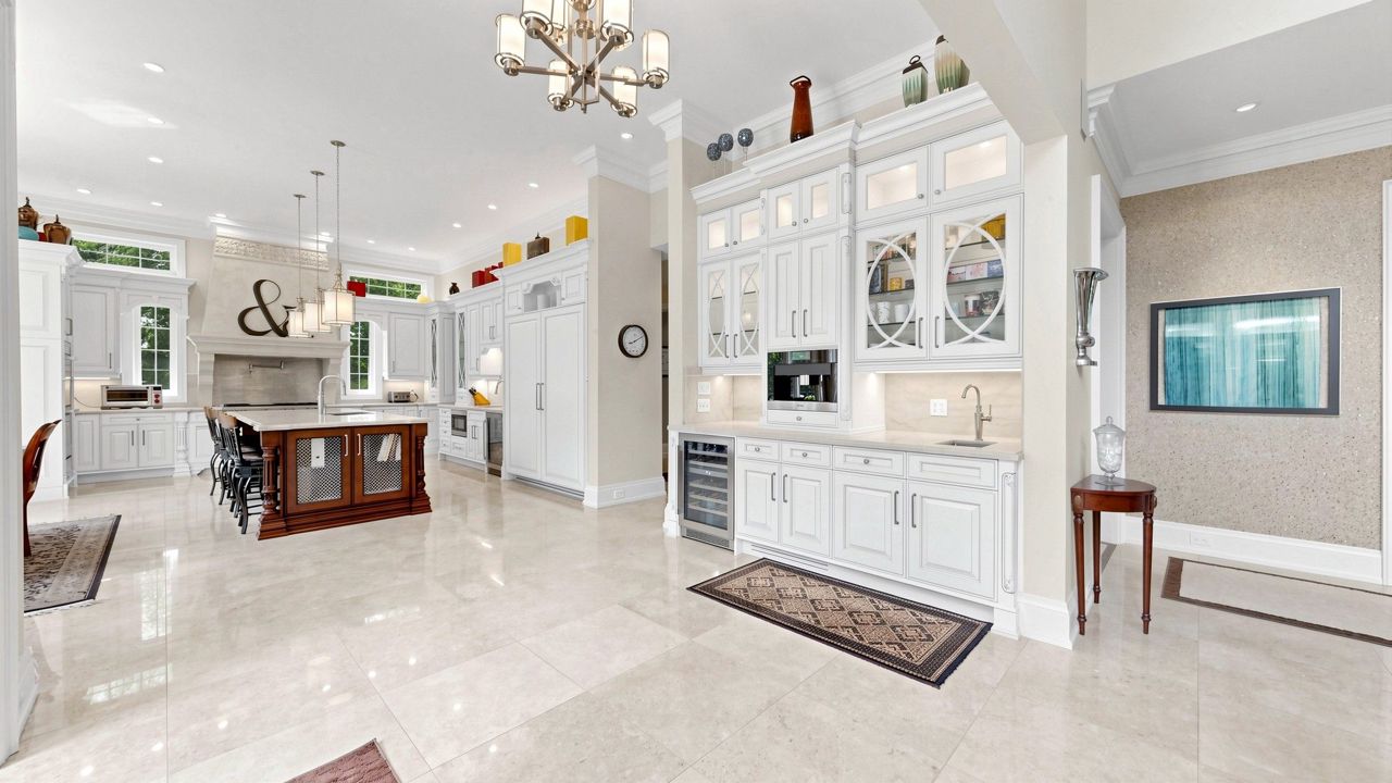 迷人的森林庄园——29 Moraine Forest Trail. Whit-Church Stouf