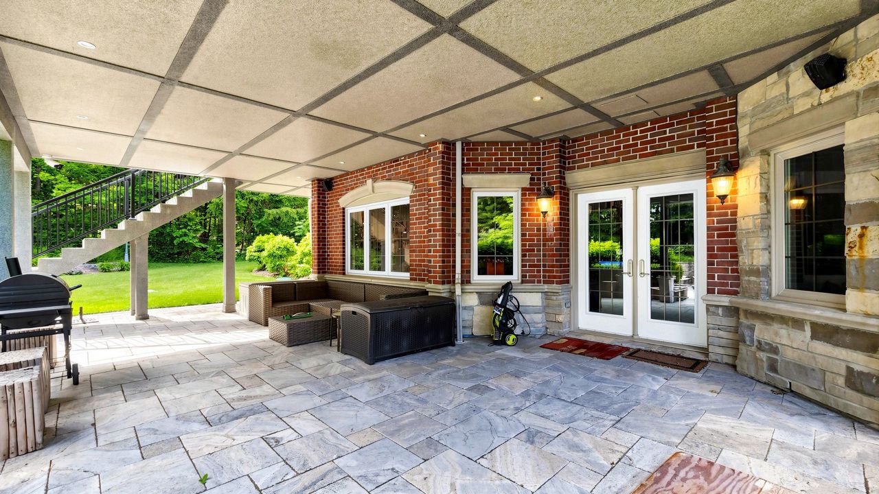 迷人的森林庄园——29 Moraine Forest Trail. Whit-Church Stouf