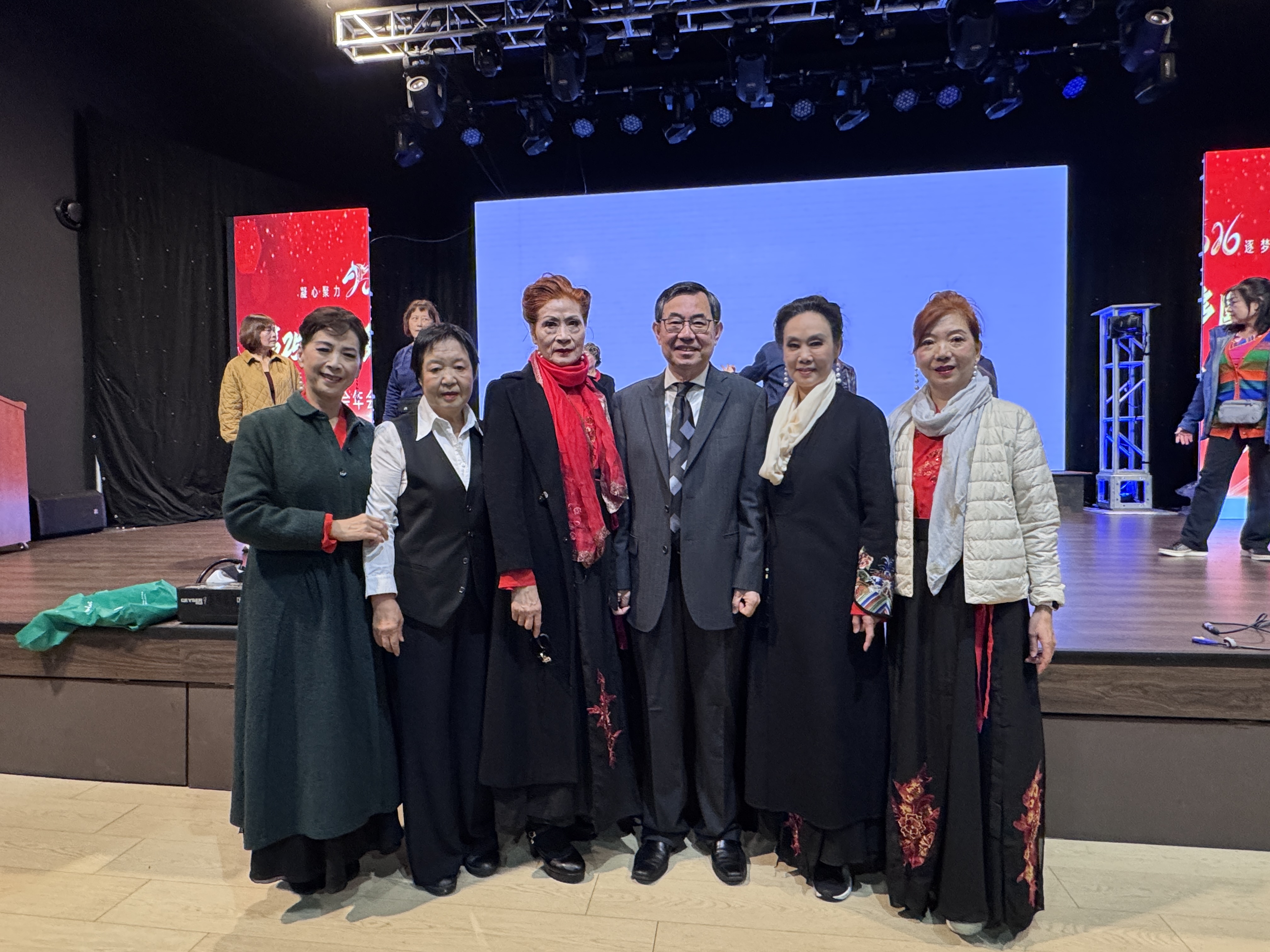 新华会第25届国际老年节暨国王奖章颁授典礼举行!