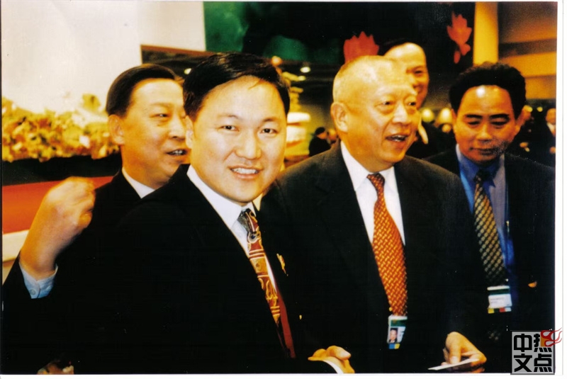 加拿大香港社团联合会会长陆炳雄受邀出席 香港回归28周年庆典晚