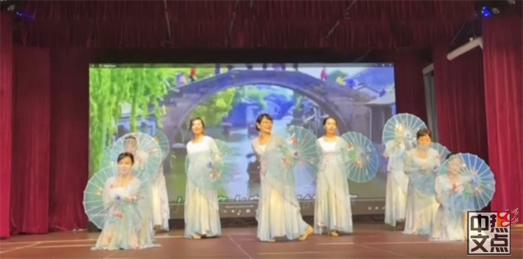 加拿大新华人联合会参加菩提禅修中心举办的白菜豆腐健康生活庙会