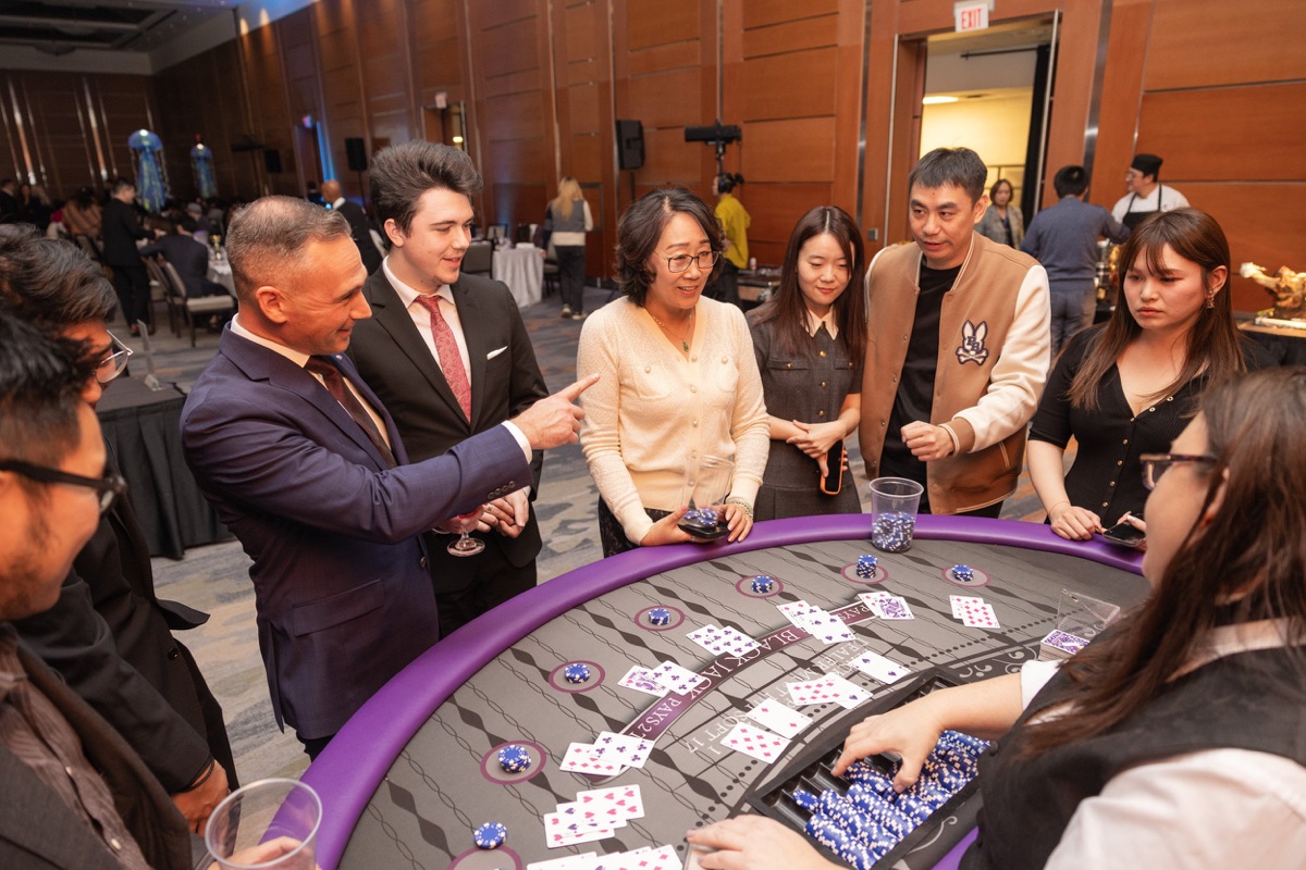 ��o���ŵ������������߰佱����¡�ؾ��У��������������ӽ�