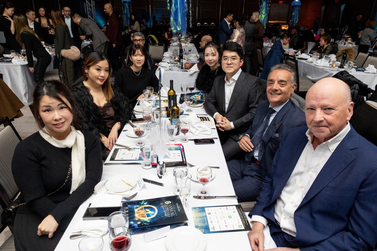 ��o���ŵ������������߰佱����¡�ؾ��У��������������ӽ�