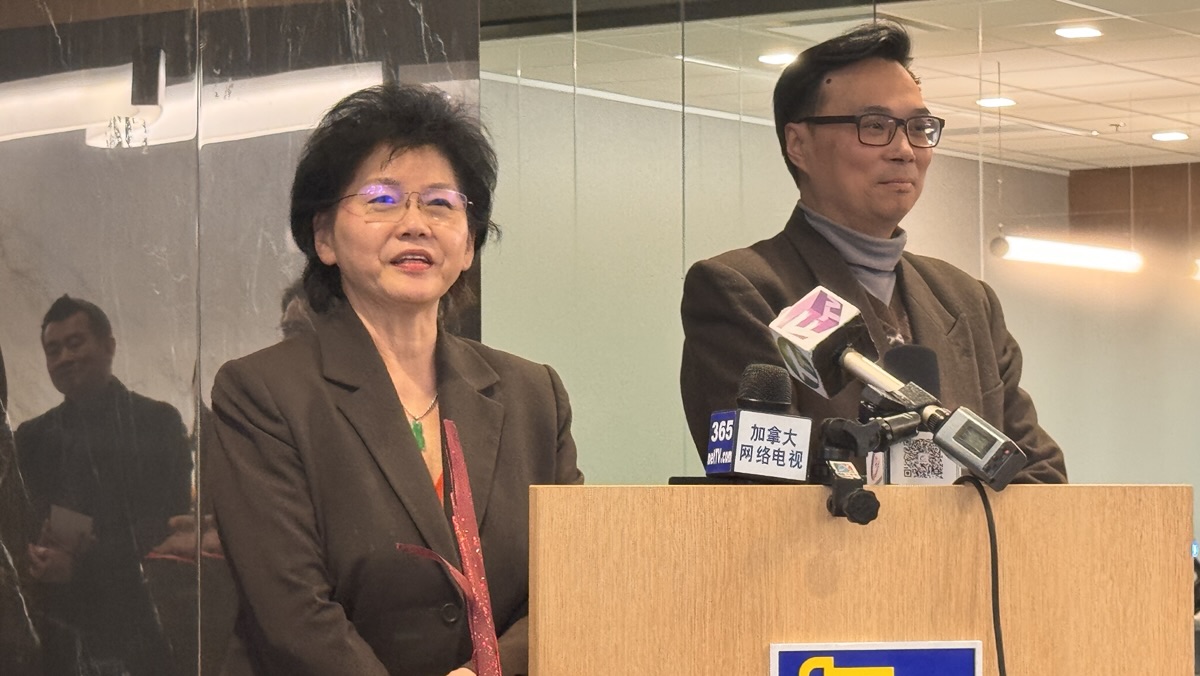 ���׶ഺ���̻����2��14-15���𺳿��� ����ζ�컨�塱�ع飡