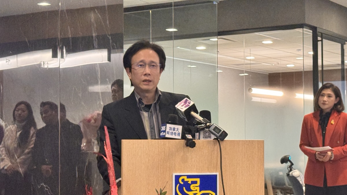 ���׶ഺ���̻����2��14-15���𺳿��� ����ζ�컨�塱�ع飡