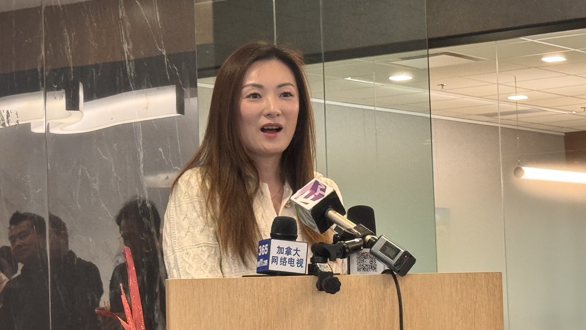 ���׶ഺ���̻����2��14-15���𺳿��� ����ζ�컨�塱�ع飡