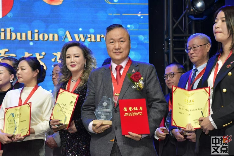 37载风雨同行马年再启新程-加雄集团总裁陆炳雄携全体员工恭贺新