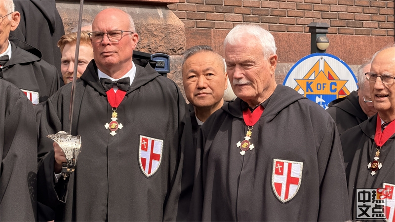 ʥ������ʿ�ž�ʿ½���۳�ϯ��̫��ʥ���γ���700����ϵ�л